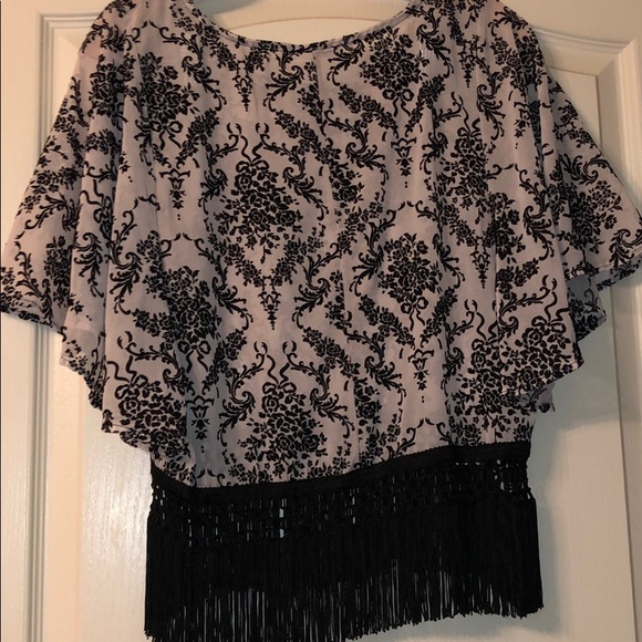 Cream and Black top with fridge bottom - Picture 3 of 3